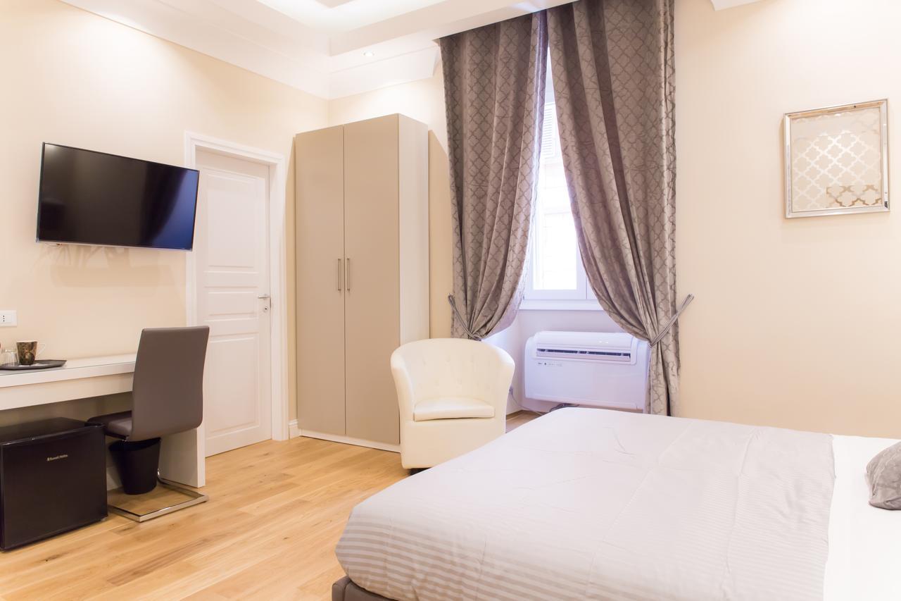 Nazionale Palace Suites โรม ภายนอก รูปภาพ
