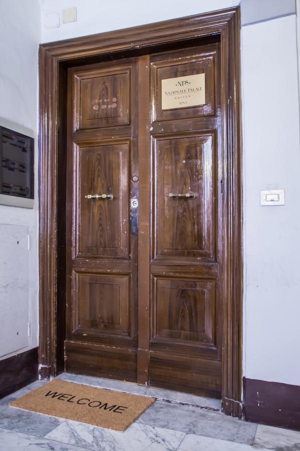 Nazionale Palace Suites โรม ภายนอก รูปภาพ
