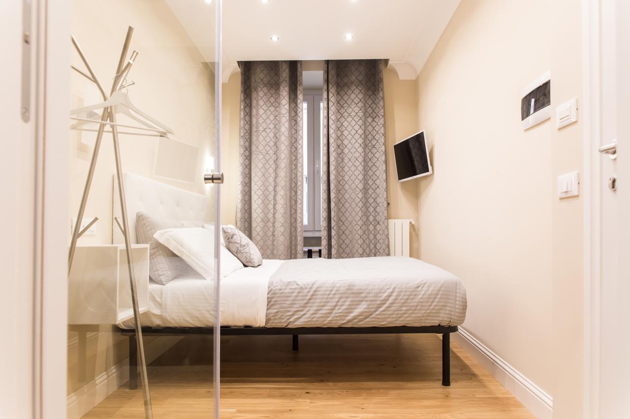 Nazionale Palace Suites โรม ภายนอก รูปภาพ