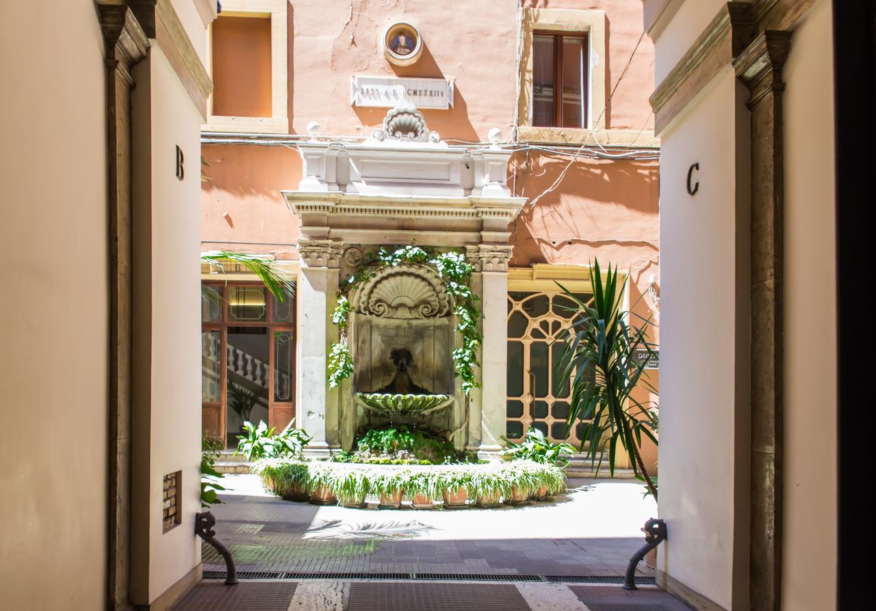 Nazionale Palace Suites โรม ภายนอก รูปภาพ