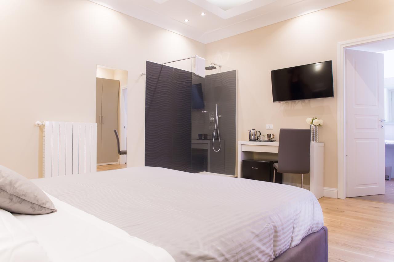Nazionale Palace Suites โรม ภายนอก รูปภาพ